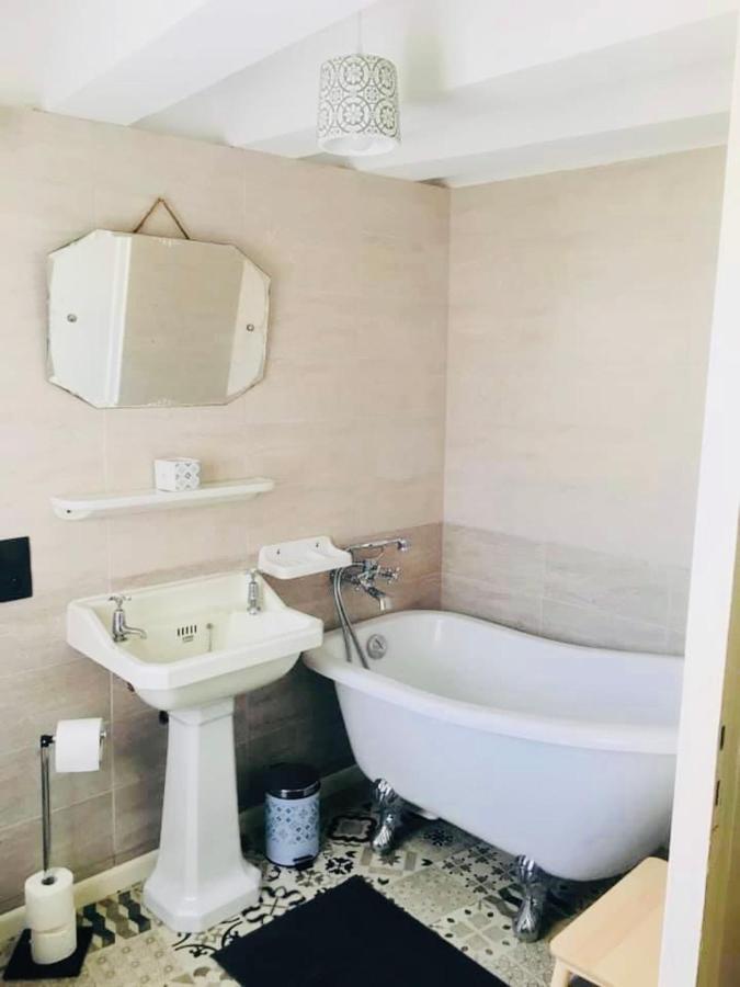Chez Mimie Les Hotes Фонтевро-Л'Абе Экстерьер фото